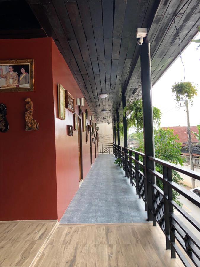 Nonthun 1 Hostel 坤敬 外观 照片